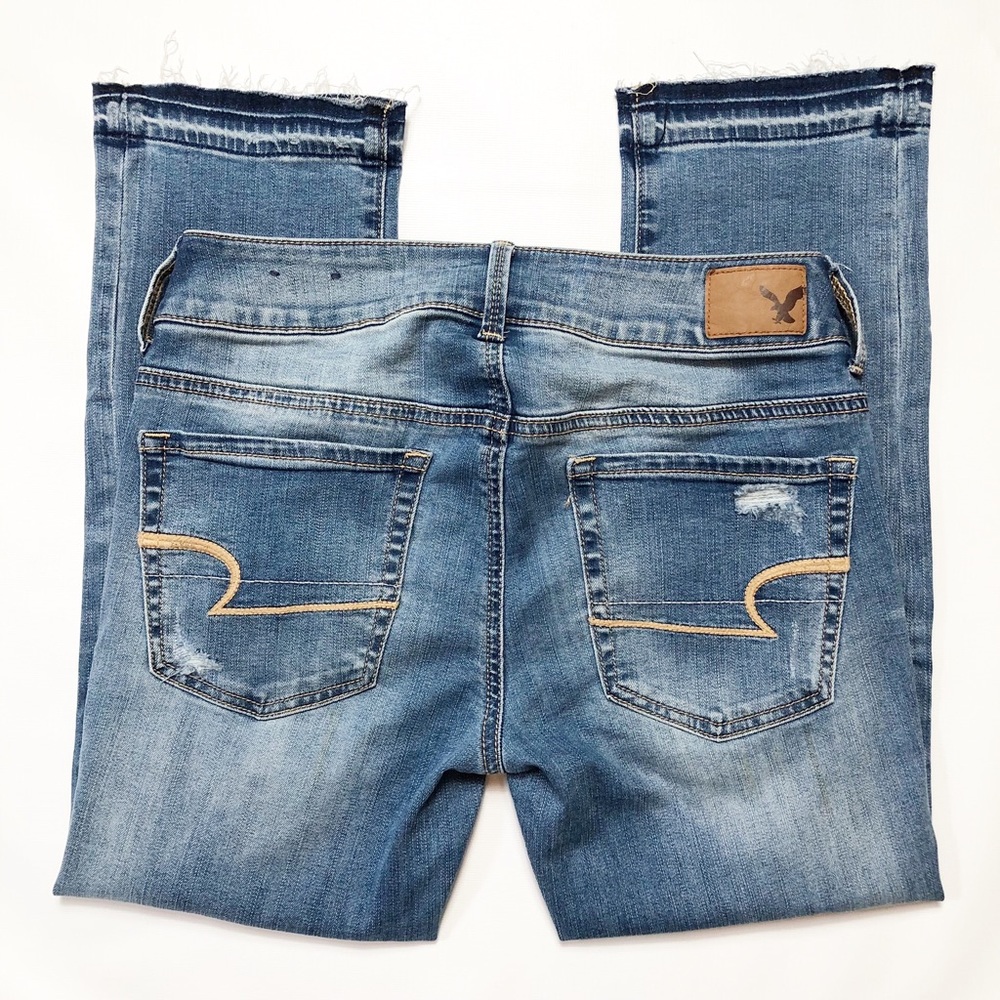 American Eagle Artist Crop Distressed Jeans SZ 6